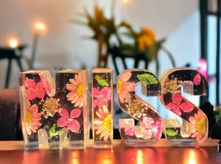 🌸Floral nattlampa i harts