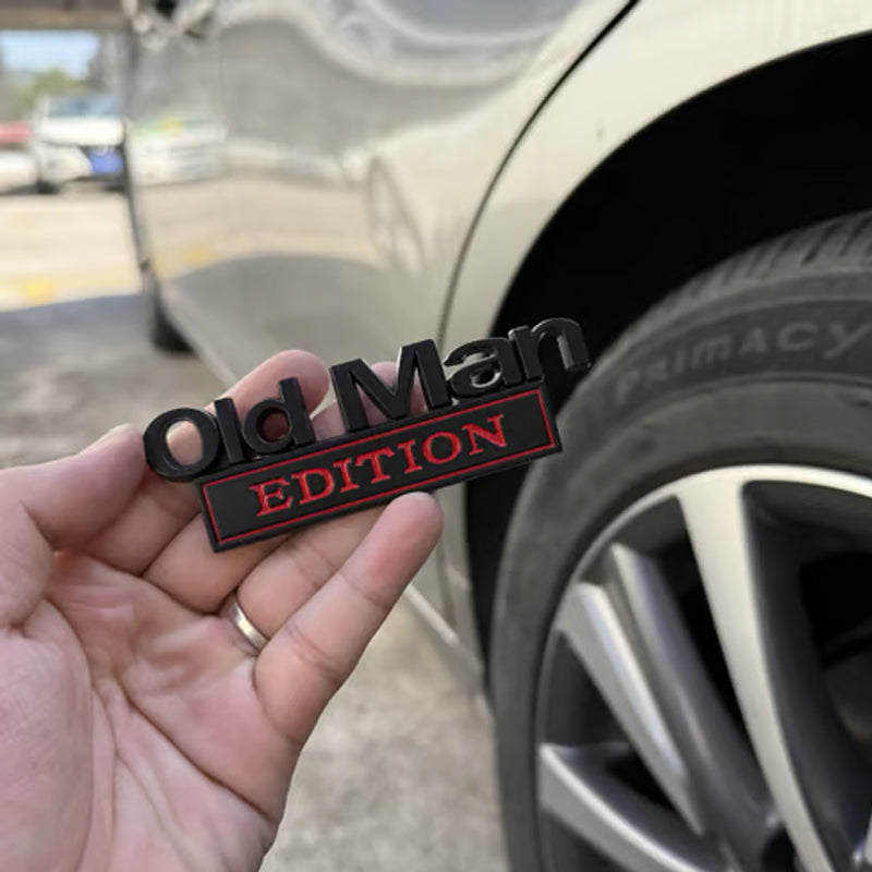 🚗Visa upp din personlighet med det här roliga 💨 "Old Man Edition"-märket! 😆👴