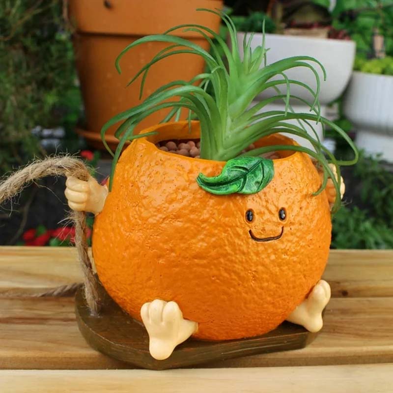 đŒ BedĂ„rande design · Full av helande vibbarđSöt svĂ€ngbar blomkruka för suckulente