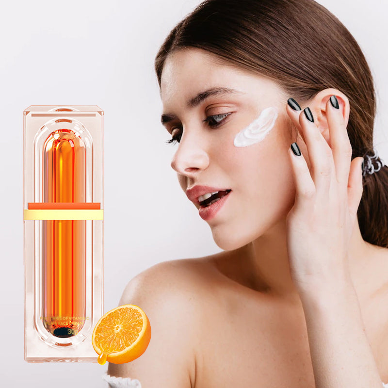đEffektivt avlĂ€gsnar mörka flĂ€ckar och matthet frĂ„n hudenđ Vitamin C Nude ansiktskrĂ€m