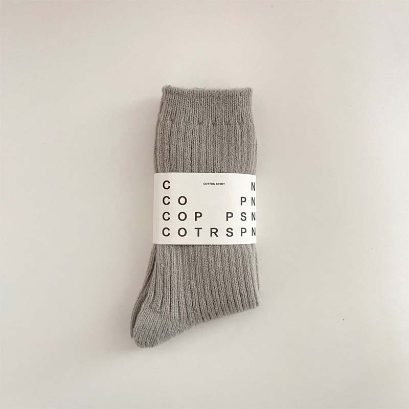 🌟 Köp 1, få 2 gratis🧦 Mjuka ullstrumpor, ett mysigt och varmt måste