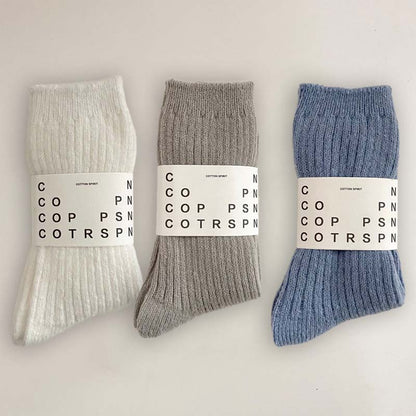 🌟 Köp 1, få 2 gratis🧦 Mjuka ullstrumpor, ett mysigt och varmt måste