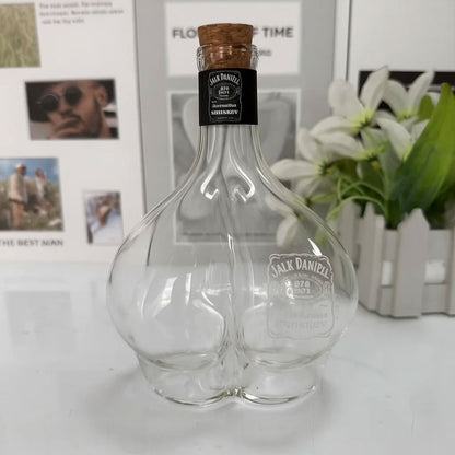 🥂Ge dina vinprovningar en lekfull touch med denna roliga flaska.