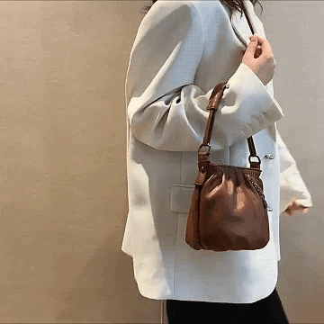 ⏳Tidsbegränsat erbjudande⏰ Plisserad läderväska – Mjukt material, justerbar axelrem och chic casual stil ✨